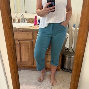 Gorgeous Christopher Blue soft green crop jeans